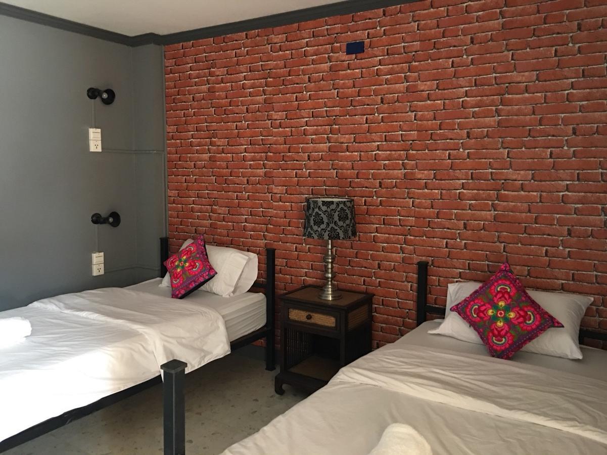 Hotel Baanlansa Bed&Bar Chiang Mai Zewnętrze zdjęcie